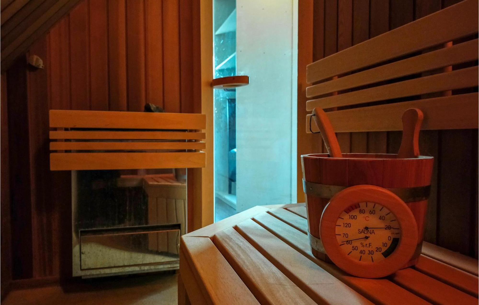 Beautiful Home In Delden With Sauna Extérieur photo